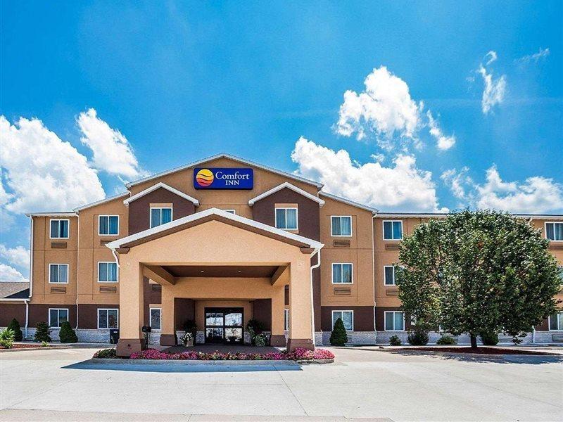 Comfort Inn & Suites Moberly Esterno foto