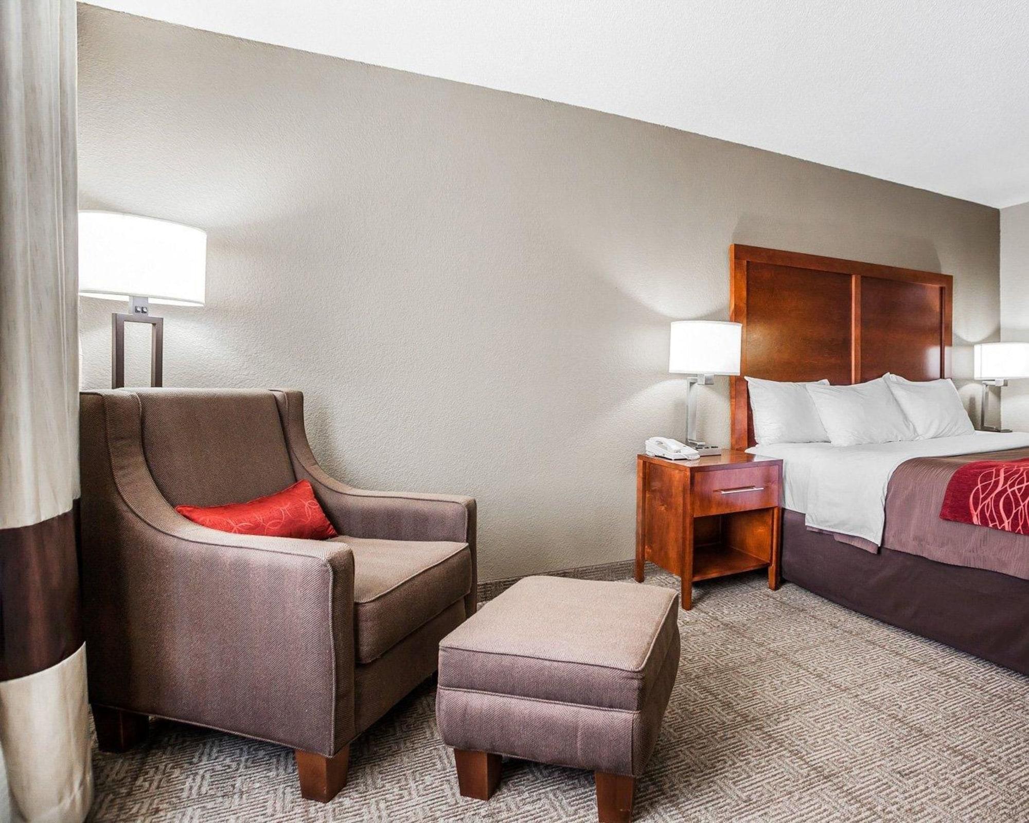 Comfort Inn & Suites Moberly Esterno foto