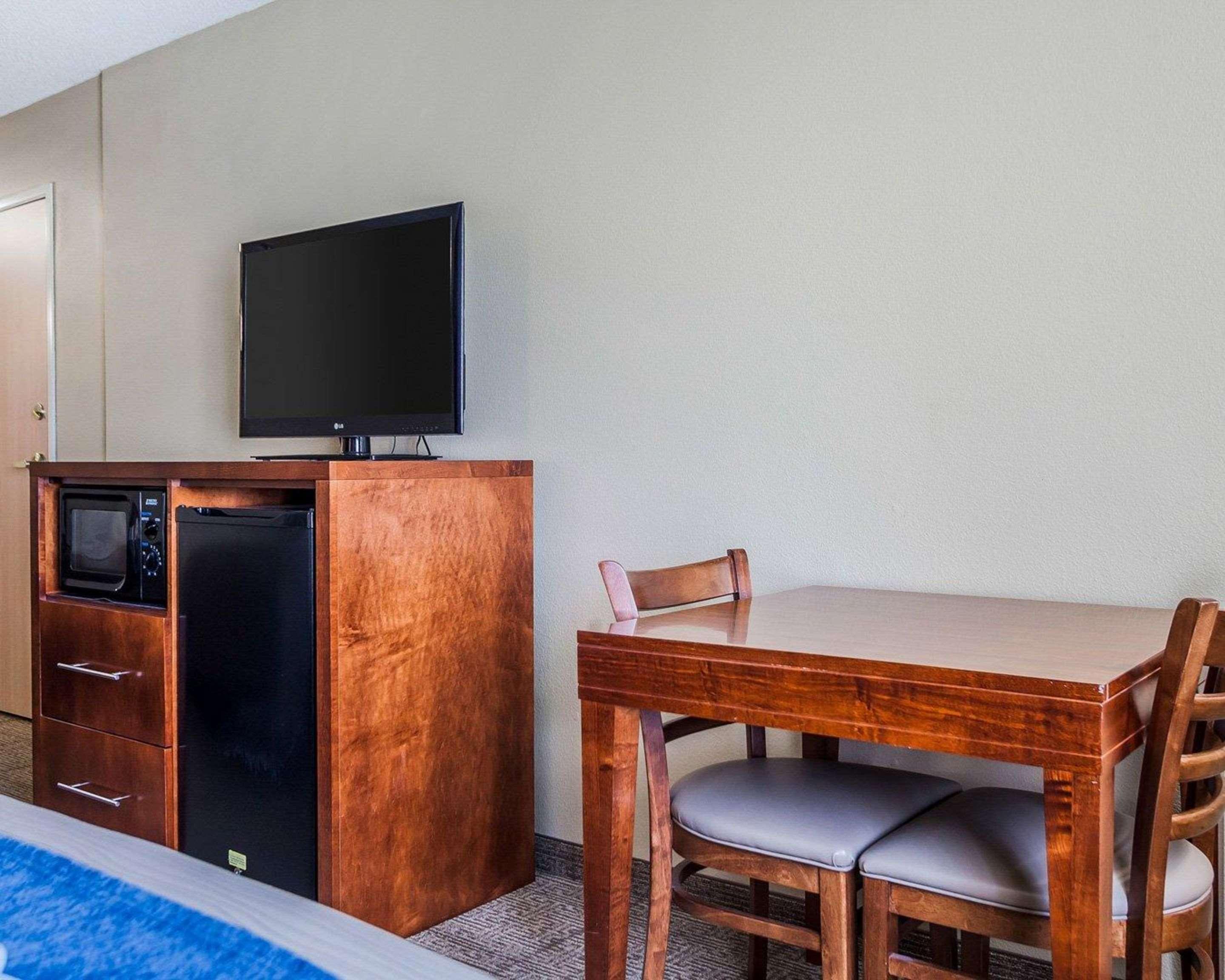 Comfort Inn & Suites Moberly Esterno foto