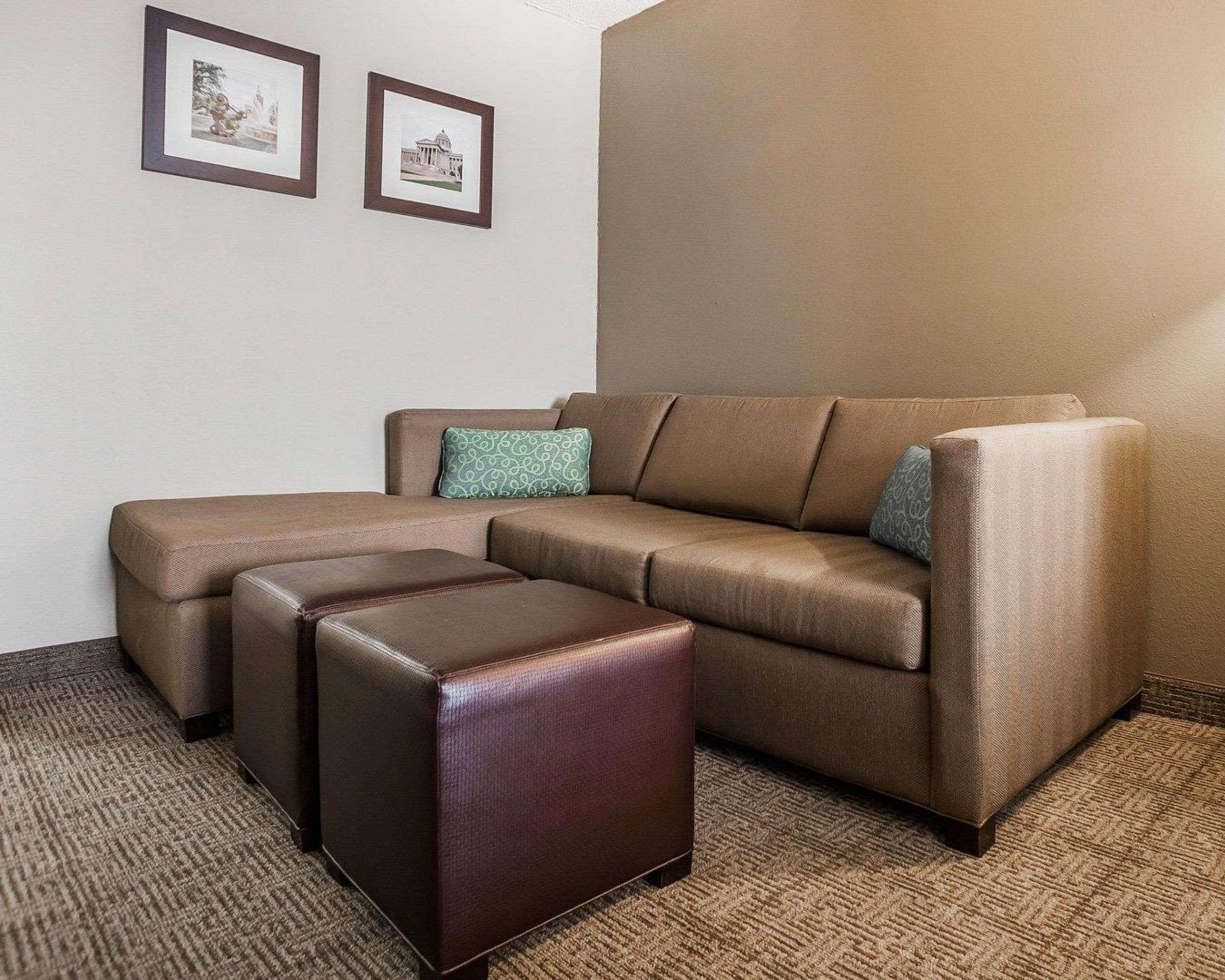 Comfort Inn & Suites Moberly Esterno foto