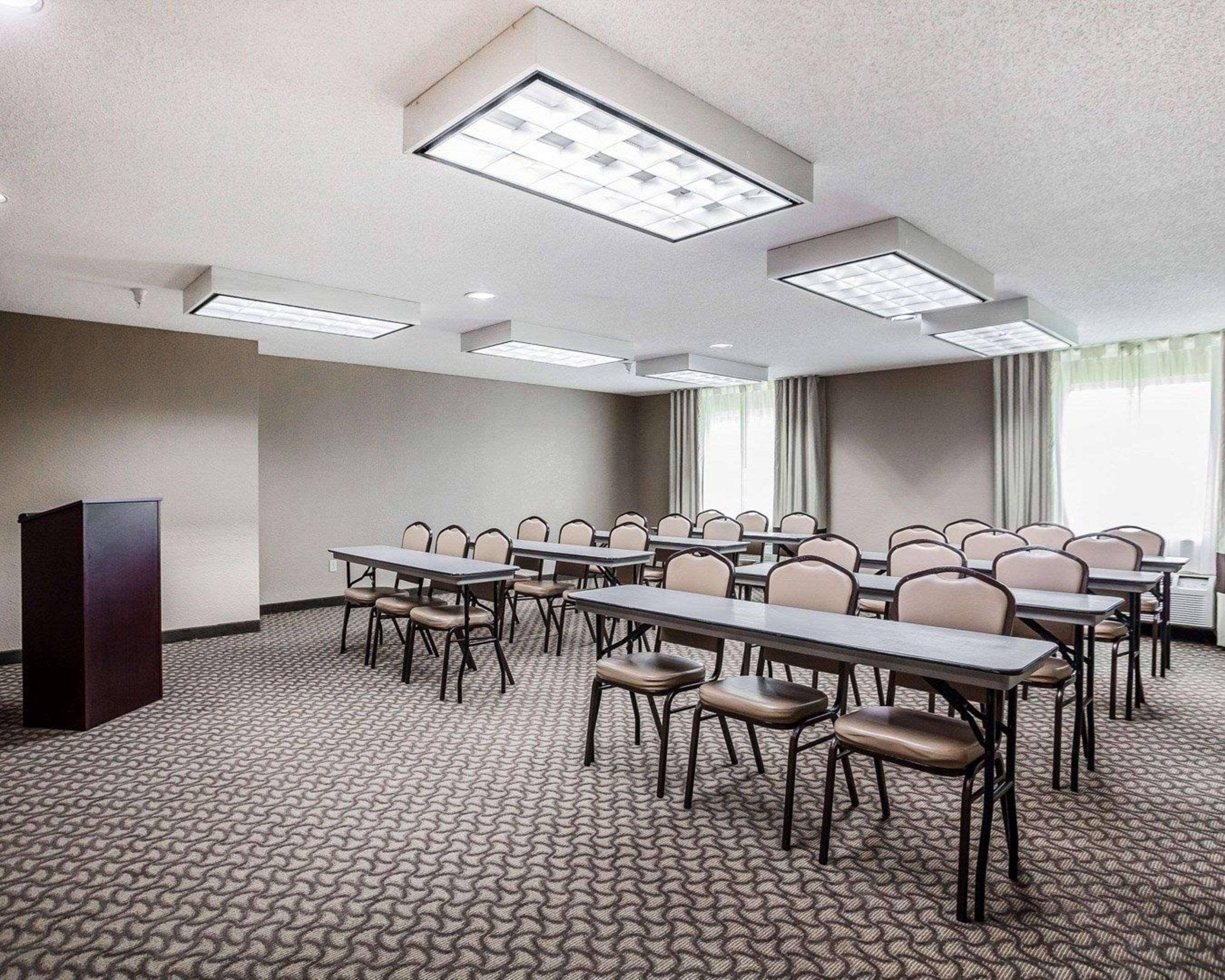 Comfort Inn & Suites Moberly Esterno foto