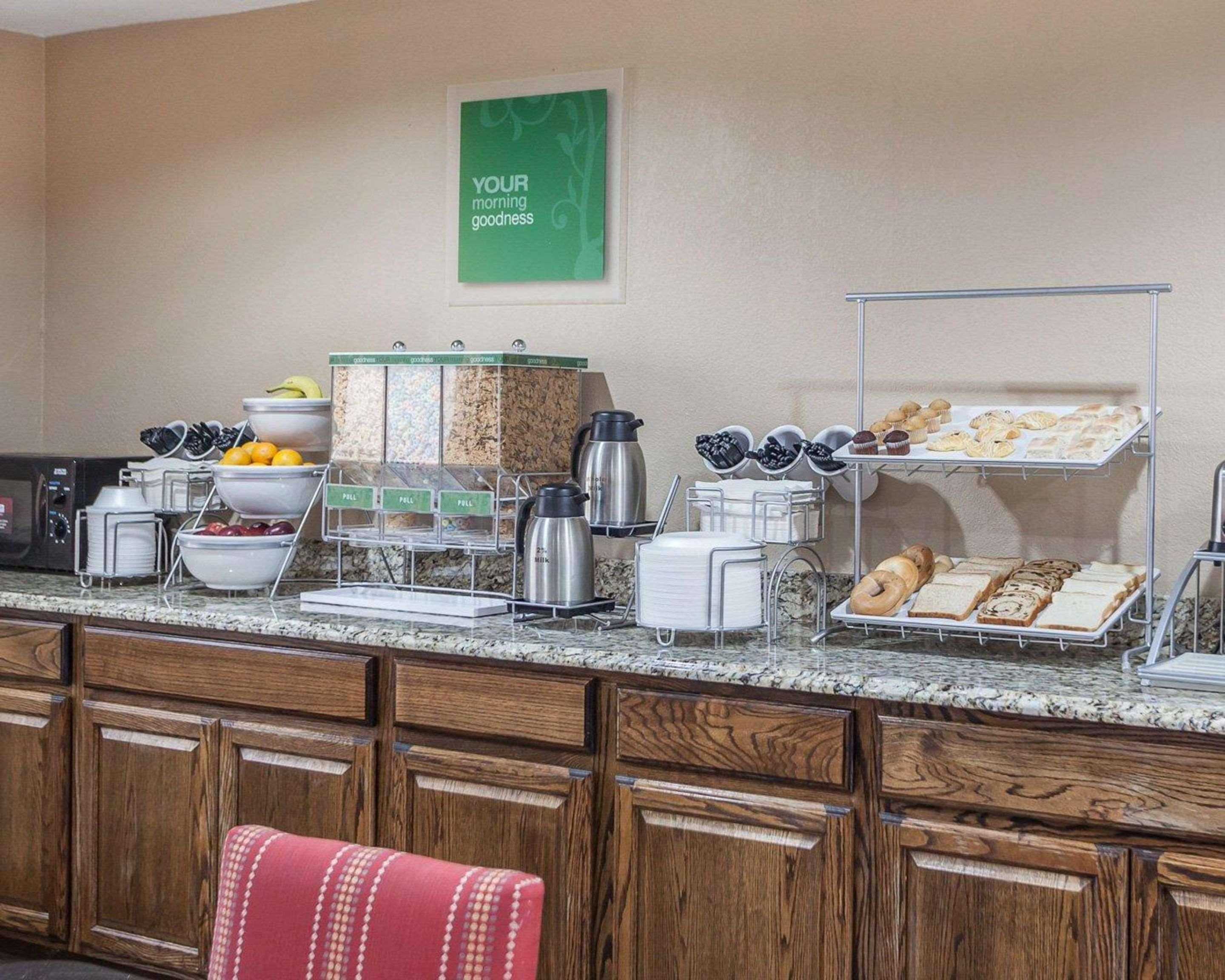 Comfort Inn & Suites Moberly Esterno foto