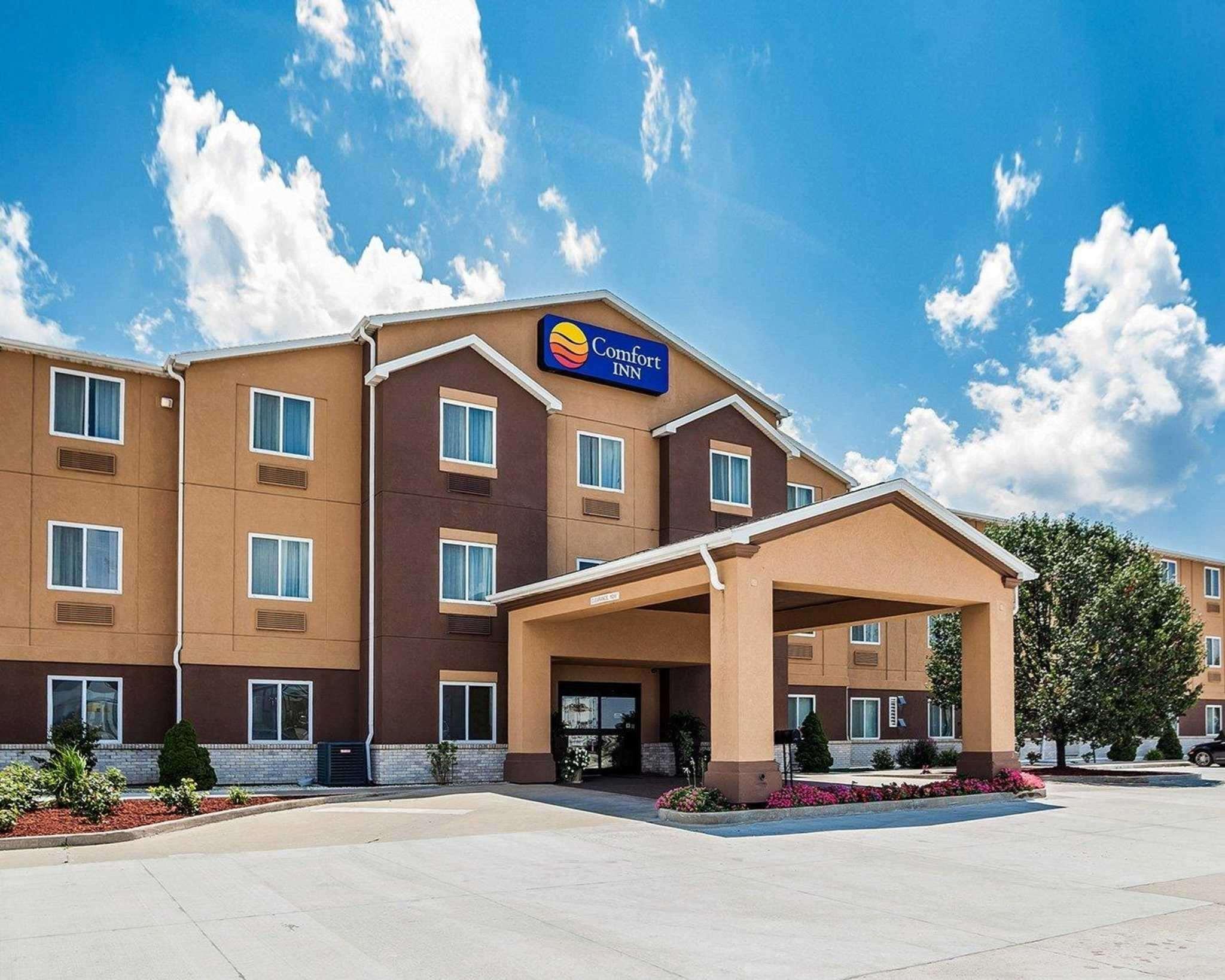 Comfort Inn & Suites Moberly Esterno foto