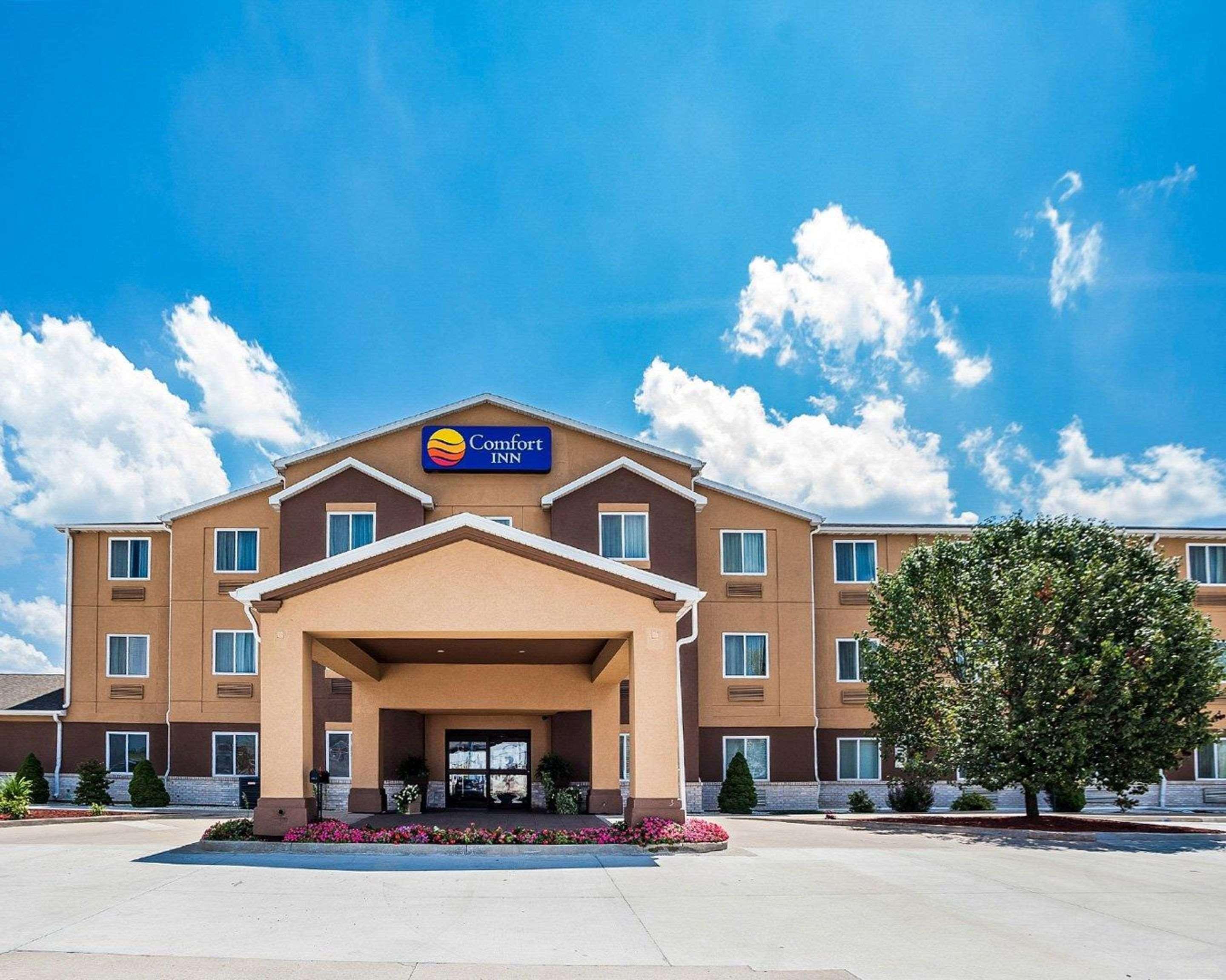 Comfort Inn & Suites Moberly Esterno foto